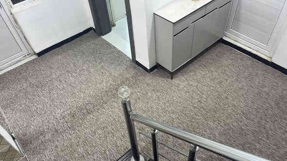 دار للبيع في مجمع ابو تراب 
نضيفه ١٠٠ %
يتكون من غرفتين ومطبخ واستقبال وطرمه كبيره المساحه ٢٠٠ 
مقدمه٨٧ والباقي٨٠ صاعد مصرف  الاستقطاع الشهر ٤٣٠ 
صادر بي سند 
للاستفسار اكثر مراسله الصفحه او لاتصال بالرقم ***********
