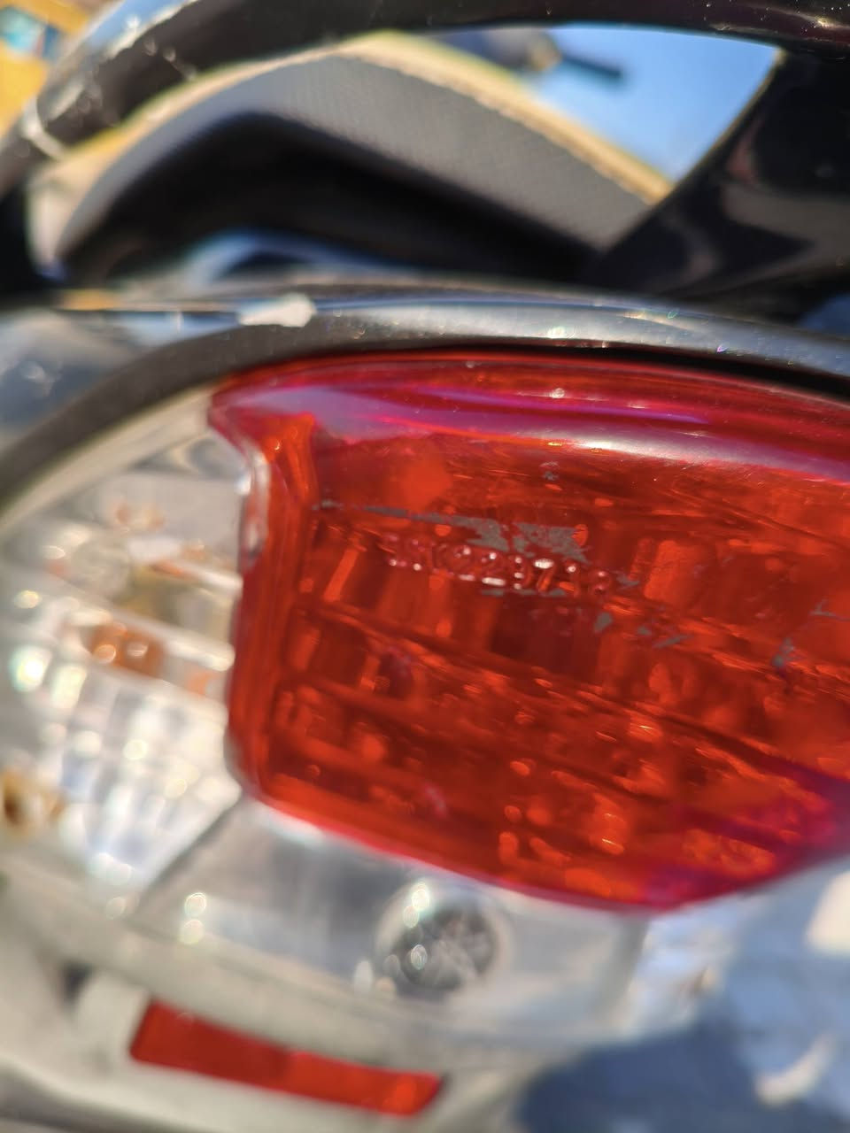 سلام وعليكم دراجه ماكس عدله الدرجه بل كارتون برغي ما مفتوح بيهة صالهة 12 يوم طالعة من الرمبه بيهة اكثر من 20 ختم كلهة ختم واحد الدرجة كارتون شرط 120 اذب كلشي شغال بيهة ربع نكره سلف مكاني بصرة معقل  ***********
