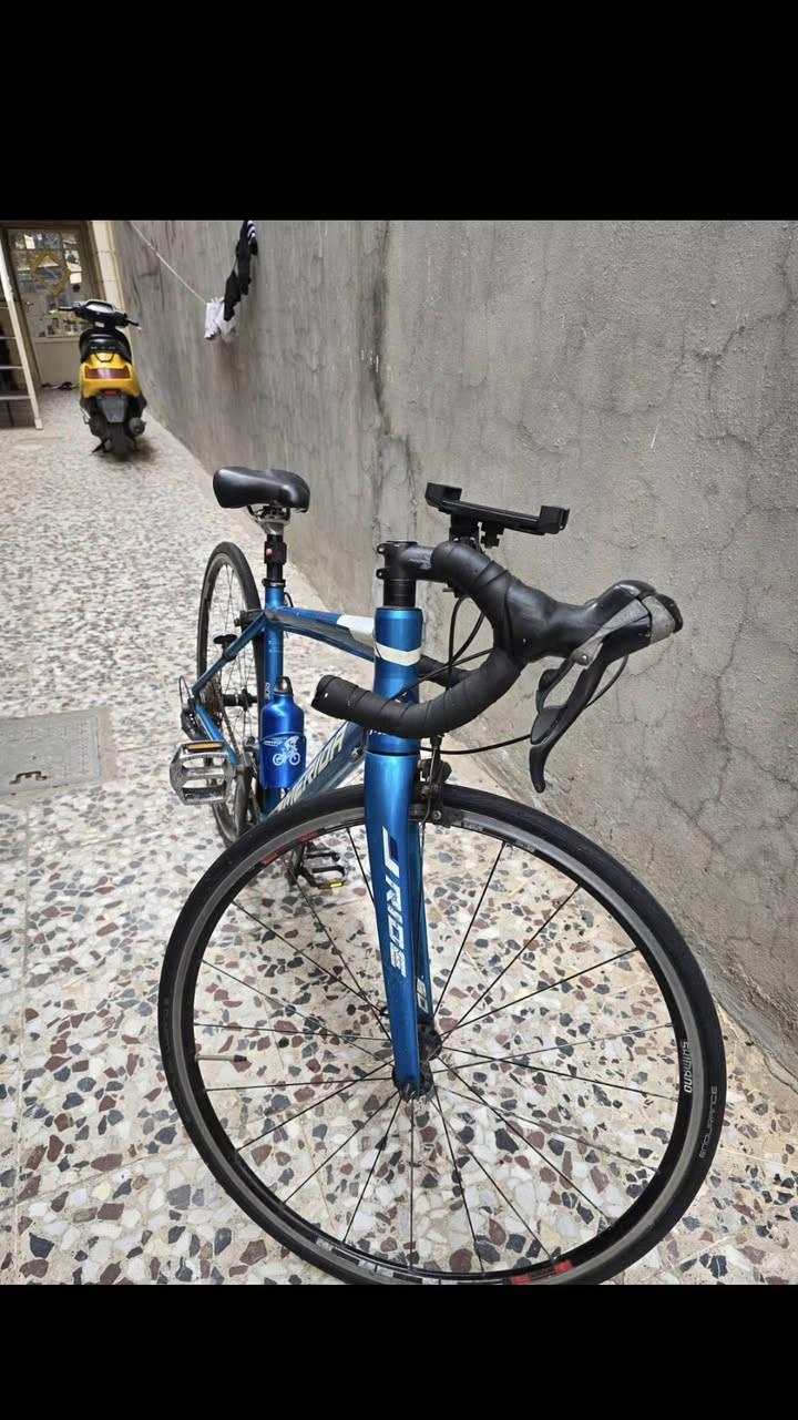 بايسكل للبيع النوع ميردا بايسكل نظيف سعر 285 وبي مجال *********** مكاني بغداد الكرخ
