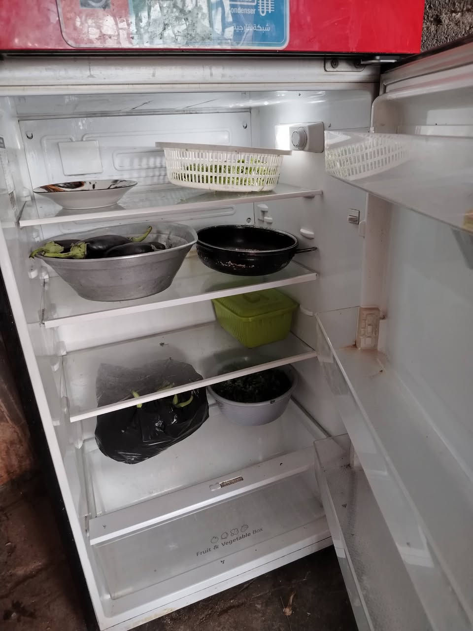 ثلاجة حجم كبير للبيع فيها ليك بالفريز لازم يتبدل  علما الثلاجة جديدة  ماطور على وضع الشركة ناعم بدون صوت  سعرهه 250


**إذا كنت صاحب هذا الإعلان وتريد حذفه لأي سبب، رجاءا أرسل رسالة إلى الدعم الفني**