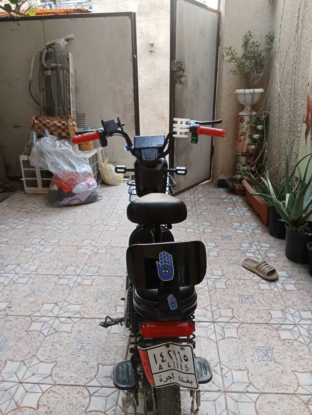 سلام عليكم لمكان زعفراني شارع المعهد بشارع مستشفى تفاصيل عله رقم الهاتف اما دراج جديده
