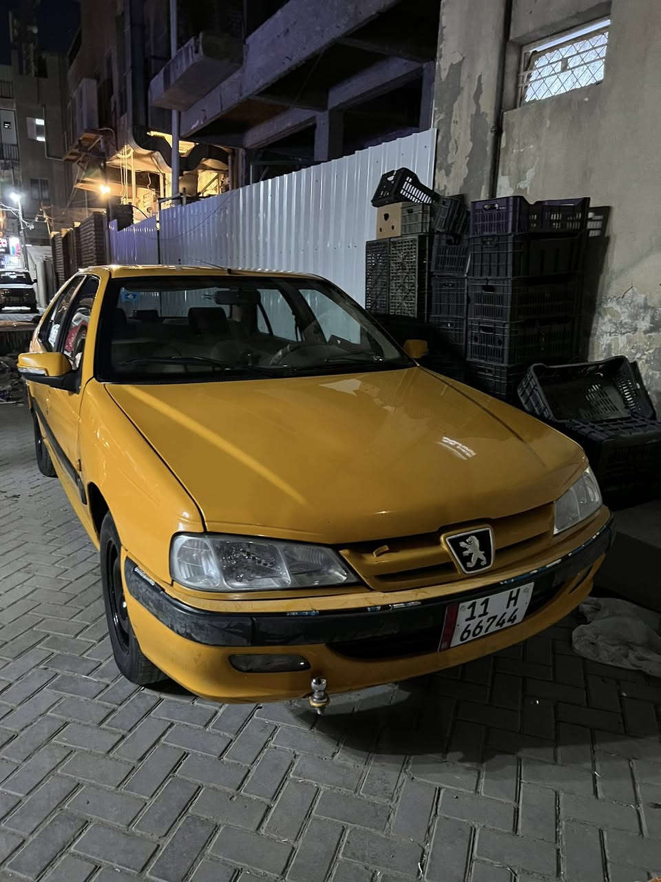 بيجو بارص ٢٠١٨
رقم بغداد مميز 
عوزها ملاحضات بسيطه بنيدطاير مبدل وجاملغ مال سكن مصبوغ الهلا الخلفي واحد معمر 
محرك كير كفاله 
دوشمه عامه 
سياره بسمي تحويل ثاني يوم
سعر ٦٠ بيها حك الجيه  
مكاني الغدير ***********
