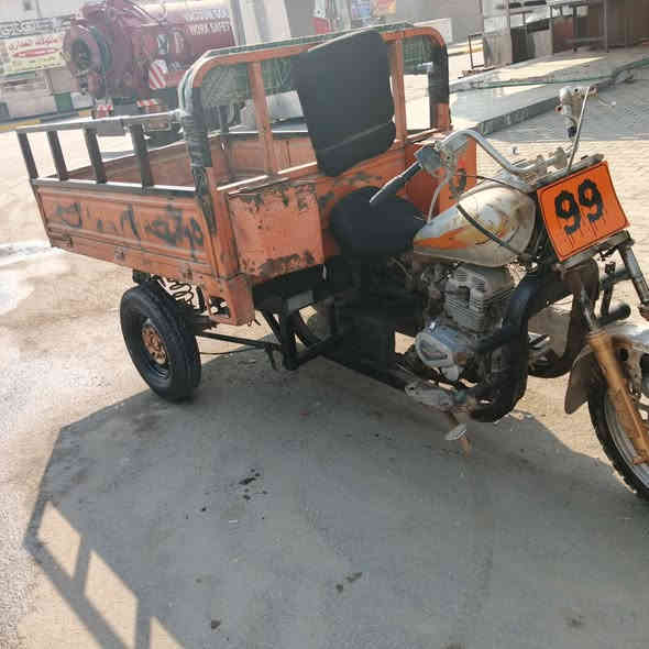 البيع ضايعه وراقه سعر 550وبيه مجال سكن بصره حيانيه ستفسار ***********بي واتساب اكسن لطش شاصي مابي الحيم ولا خياس عوزه شويه ترتيب
