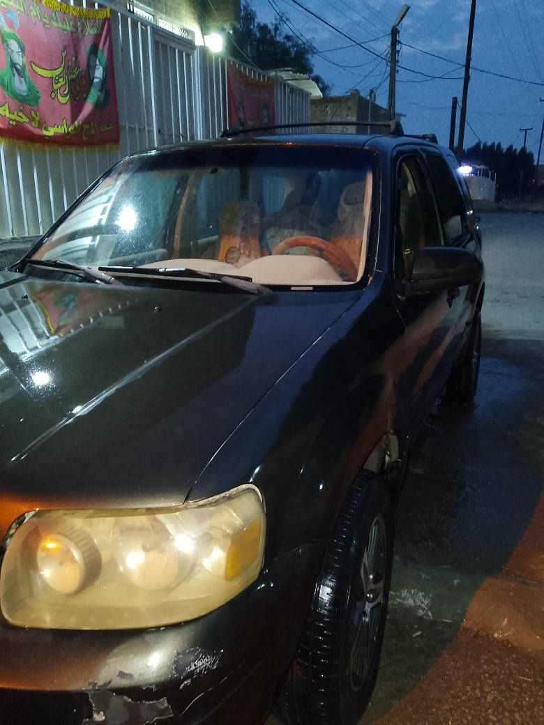 سلام عليكم مرخصت مدير الكروب 
 سياره للبيع فورت اسكيبه مديل 2007 
بيه نواقص 
بيه كير ومكينه مال كامري ابو جف مجفتات
السياره مصبوغه عام 
السعر 25 وشراء بي خير ويدلل *********** النجف, العراق
