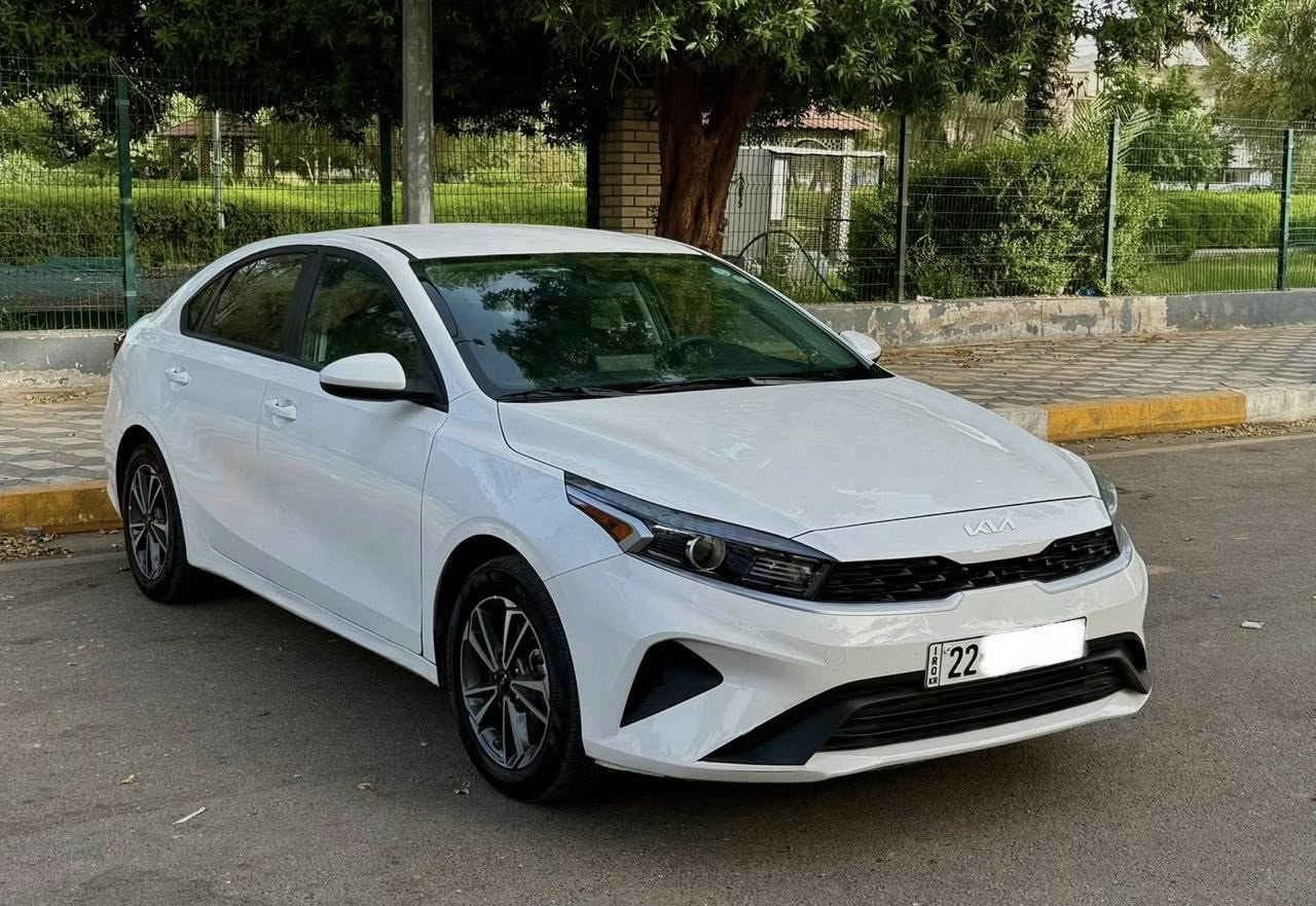 السلام عليكم للبيع فقط بدون مراوس
كيا فورتي  موديل 2024
دخول جديد ورقم اربيل جديد وهزه جديده تحويل لو وكاله مضمون
* ماشيه (25) الف جديده السياره 
• المحرك: 2000 دوش
 . لد امامي ابيض
 • شاشه تدعم الكاربلي + كاميرا خلفية
 • رادار أمامي
 • 3 أنظمة قيادة
 • تحكمات ستيرن+ نظام تحديد المسار
 • السيارة نظيفة جداً وجديدة بمعنى الكلمة بدون اي نقص
حادث بابين صبغ بدون ايرباك حادث سطحي وبدون اي نقص بجم كبس خلف كبس
العنوان / بغداد العطيفيه
السعر 164 وبيهة مجال بسيط
للأستفسار 📞
***********
