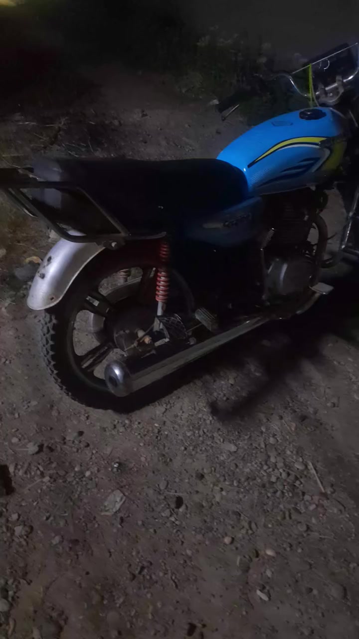 السلام عليكم
مرخصت مدير الگروب 
متاح دراجه سيفان 5 گير موديل،2022 دراجه تشتغل سلف وهندر دراجه بعدهاا بحيلها ما شالله ما ملعوب بلمكينه خلاص 🤝
الاتصال علا الرقم او وتساب *********** السعر 550 وبيها مجال حگ جيتك علمود ما تگولون اجيناك وما قدرتنه 
مكاني  تاجي منطقت الشيخ حمد اقرب نقطه داله جامع الشيخ حمد مقابيل نزلت جميل الويس ⁉️🏍
