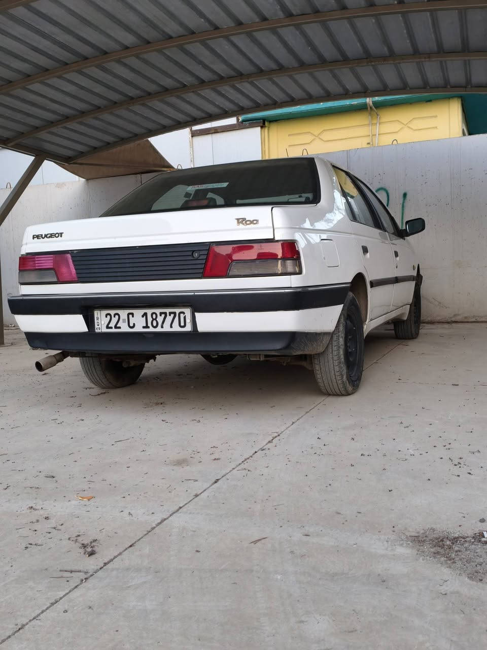 سلام عليكم سيارة بيجو للبيع
موديل 2009 
صبغ بلادي 
بدون اي ضربة 
سعر 45 ورقة و بي مجال بسيط 
مكان كركوك 
للأستفسار اتصل:
***********
