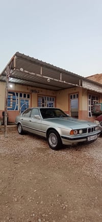 بي ام 525 • ١٩٨٩ • مكينة 2000