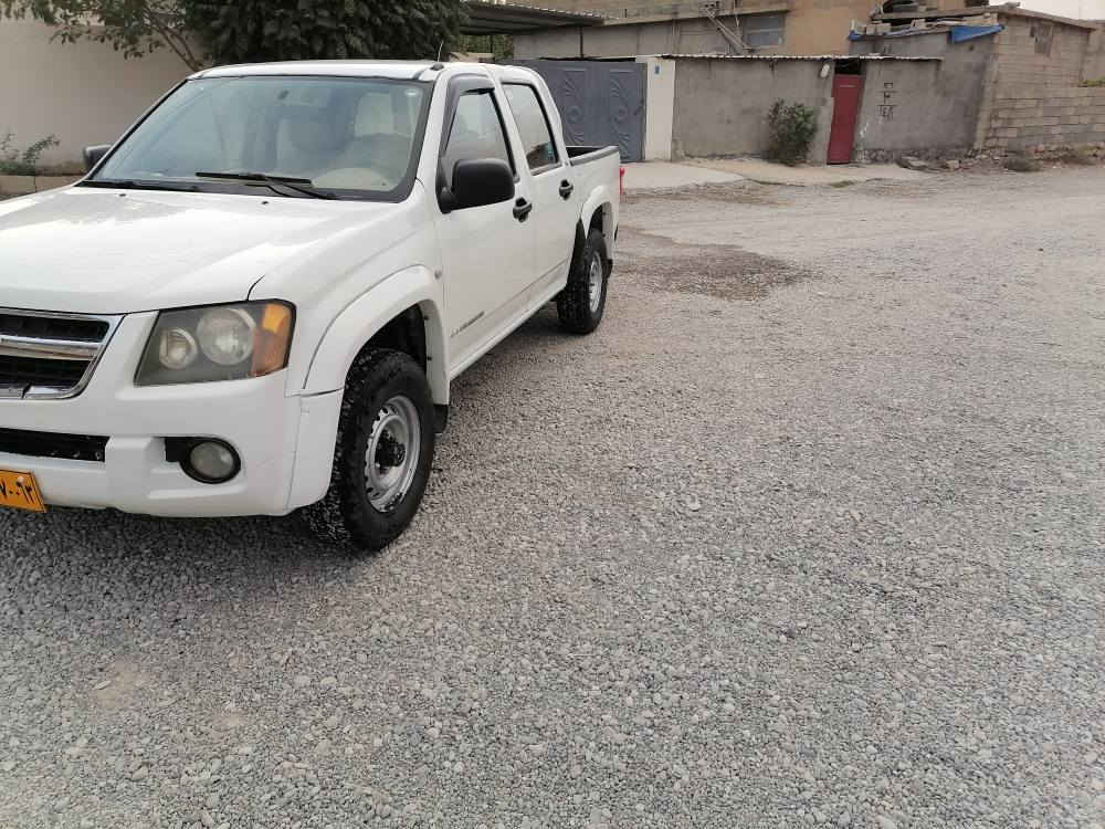 شۆفرلێت کۆلۆڕادۆ ٢٠٠٨ چوارپستۆن بەنزین مەکینە بیست وچوار بیلادی گێڕو مەکینەو دەبڵ گێڕو تەبریت بەشەرت ڕێگەپێدانی سۆرانی لەگەڵە کتابی مزایدەی لەگەڵە دوودەرگای لای سایەق کەمێک تەحدیل و بۆیاغی پێوەیە  نرخ ٧٥ وەرەقەو مەعامەلە ژمارە تەلەفۆن *********** رانية, السليمانية
