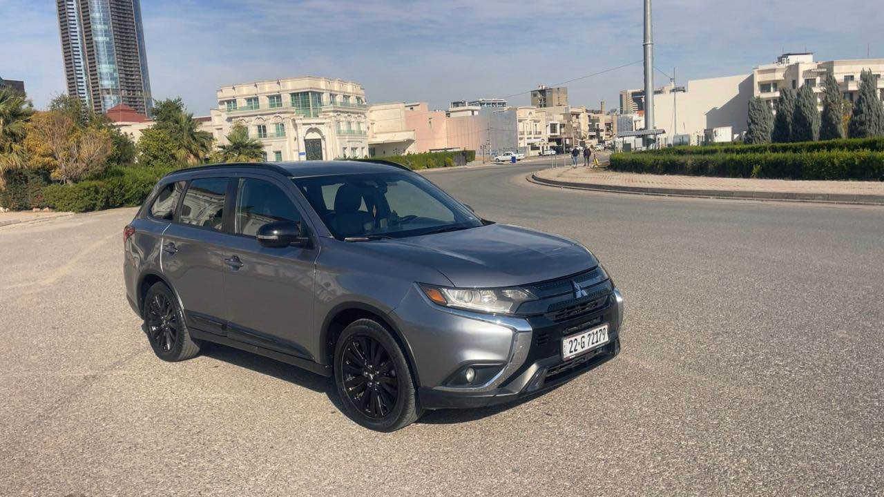 ئاوت لاندةر مسيوبوشي ٢٠٢٠
فول مواصفات limited 
سن لايت
رادار
كوشن هيتةر
بريك بصمة
دوو دةرگا بؤياغة و ١ چاملع كلير 
سةنةو ي و هزة و رقم نوئ ية 
هيچ مصرفي تيدا نية 
سعر ١٤٩ ورقة و مجال
شوين هةولير  ٦٠ مةتري نزيك مزگةوتي جليل خياط
*********** شقلاوة, أربيل
