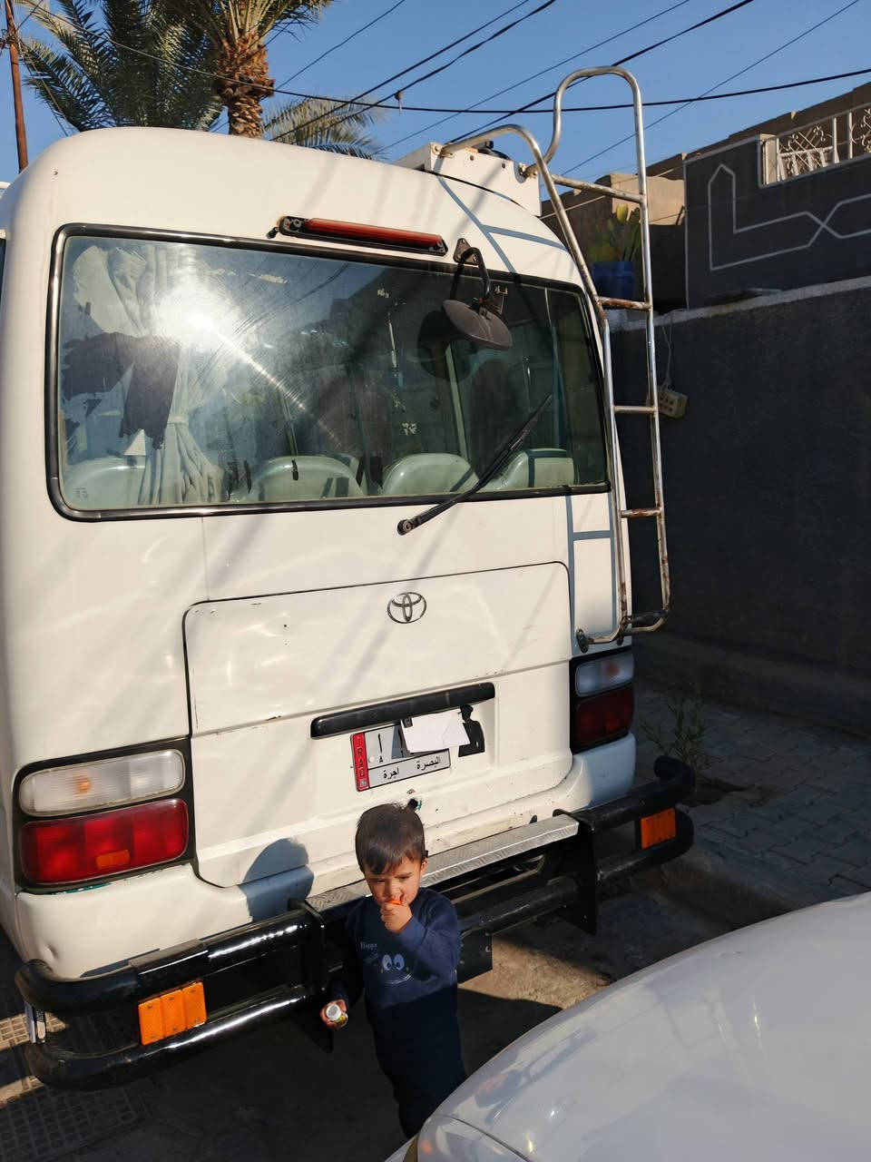 السلام عليكم اخوان كوستر2007للبيع رقم بصرةمكينة وكير خير من الله فقط الاكسن بي بداية ونة التفاصيل أكثر الاتصال على الرقم *********** السعر 195وبي مجال قليل حك الجية
