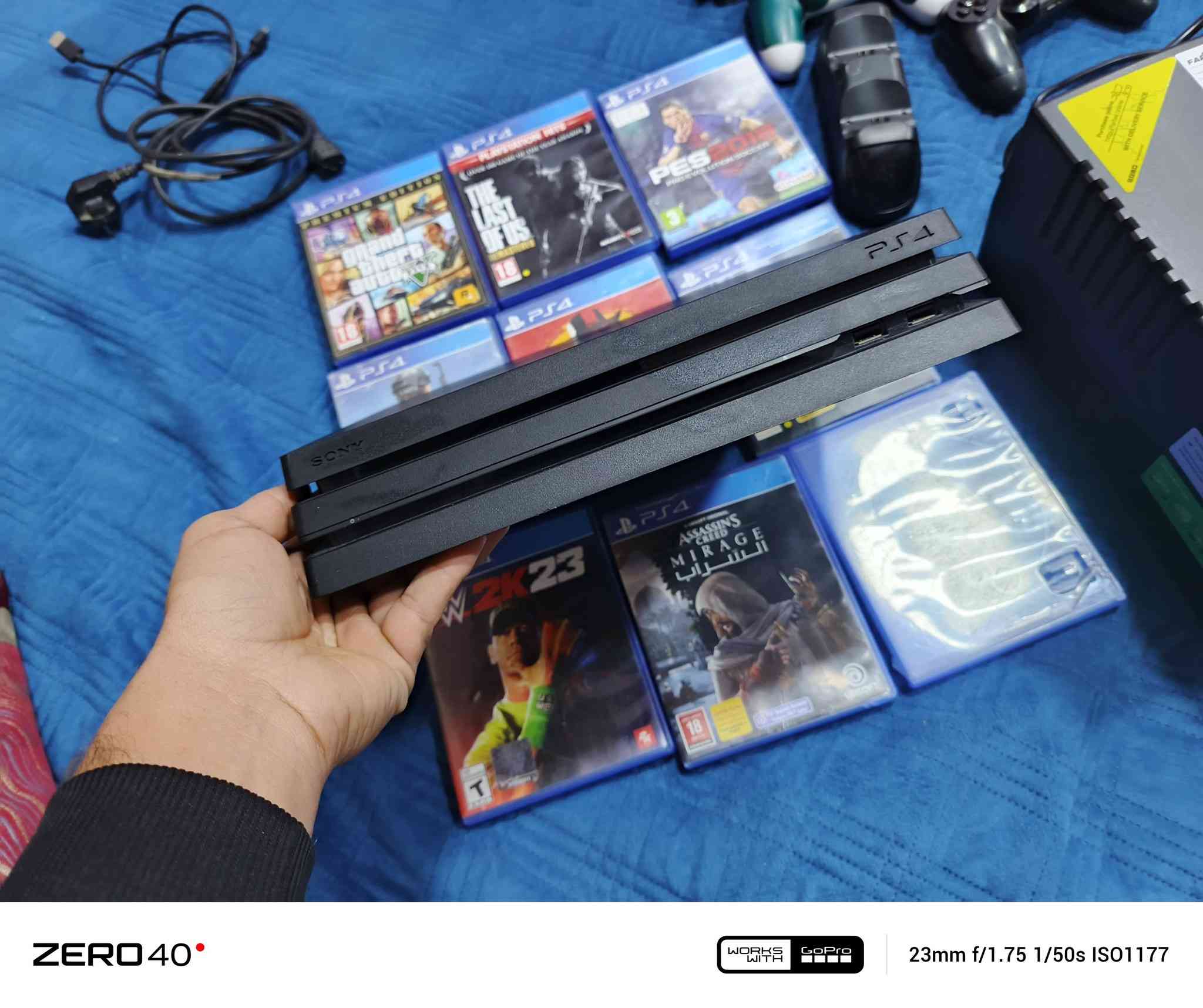 سلام عليكم اجهزه بلي البيع
بلي 4 برو 
هارد جهاز 1 تيره 
جهاز مهكر نظام قرص ونازل علي كيم باتو يعني اي لعبه تريده تكدر تنزله 
ويا يو بي اس فاربر جديد 
ويا 10 اقرص عناوين كلش حلوه 
ويا 3 جوستك 
قاعده تبريد 
قاعده شحن اضافيه 
______________________

جاهز ثاني بلي 3 
كامل ملحقاته 
ويا يو بي اس 
ثنين جوستك 
هارد بي 60 لعبه 🎮
___________________

جهاز ثالث بلي 2
جهاز فري ريجين يشغل قرص اصلي قرص كوبي فلش هارد جاهز نضيف كلش 
ملحقاته ثنين جوستك 
ويا هارد خارجي بي اكثر من 60 لعبه ويا تحويله من ايفي الى اجدي 
ويا 10 اقرص اصليه
______________________

 جهاز ال 4
بلي 1 كامل ملحقاته  
جوستك اصلي 
ميموري خزن اصلي 
ويا 6 اقراص 
باكيته كامل 

 التواصل خاص 
او على ***********
