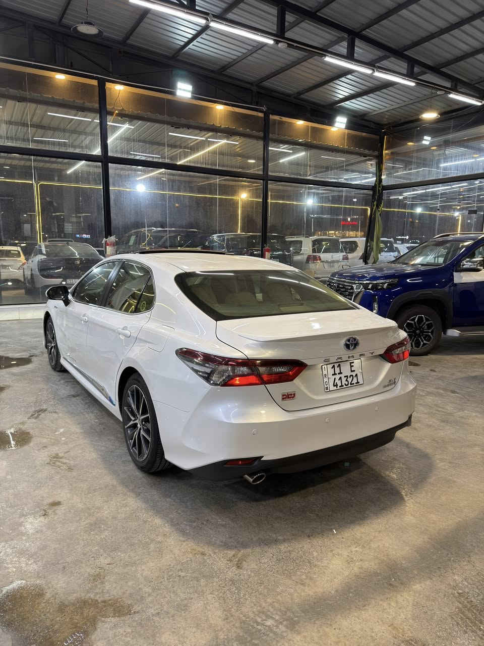 كامري 2024 عبد اللطيف جميل
فول واحد على واحد  بيها ضربة خفيفة بل باب مال سايق 
ولباب الخلف السايق شخط خفيف ما مصلحة صور الضربة بل منشور  مكان السيارة الديوانيه       سعر 225 ورقه
للاستفسار (***********)
