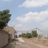 قطعه للبيع 300متر الحد ايكلي البيت قديم اني ابيع قطعه السعر 120وبيه مج...