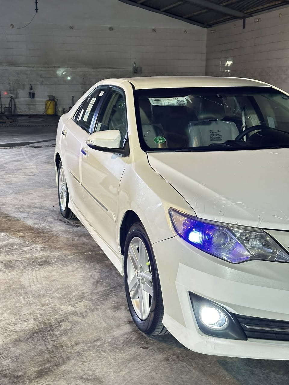 (السلام عليكم)السونار مرفق مع الصور
كامري خليجي (2013)SE

مكفوله كفاله عامه 

رقم سليمانيه الدولي 

رقم هزه سنويه جديد

فول مواصفات ماعدا الفتحه 

(دبل كزوز)

والمواصفات الباقيه معروفه 

(مكان السياره الرمادي)

الاستفسار والاتصال ع رقم 

(***********)

ملاحضه السياره جاهزه للاخير 

تخم تاير جديد 

صدر امامي خلفي جديد 

السسسسسعر (155)او بيها مجال بسيط
