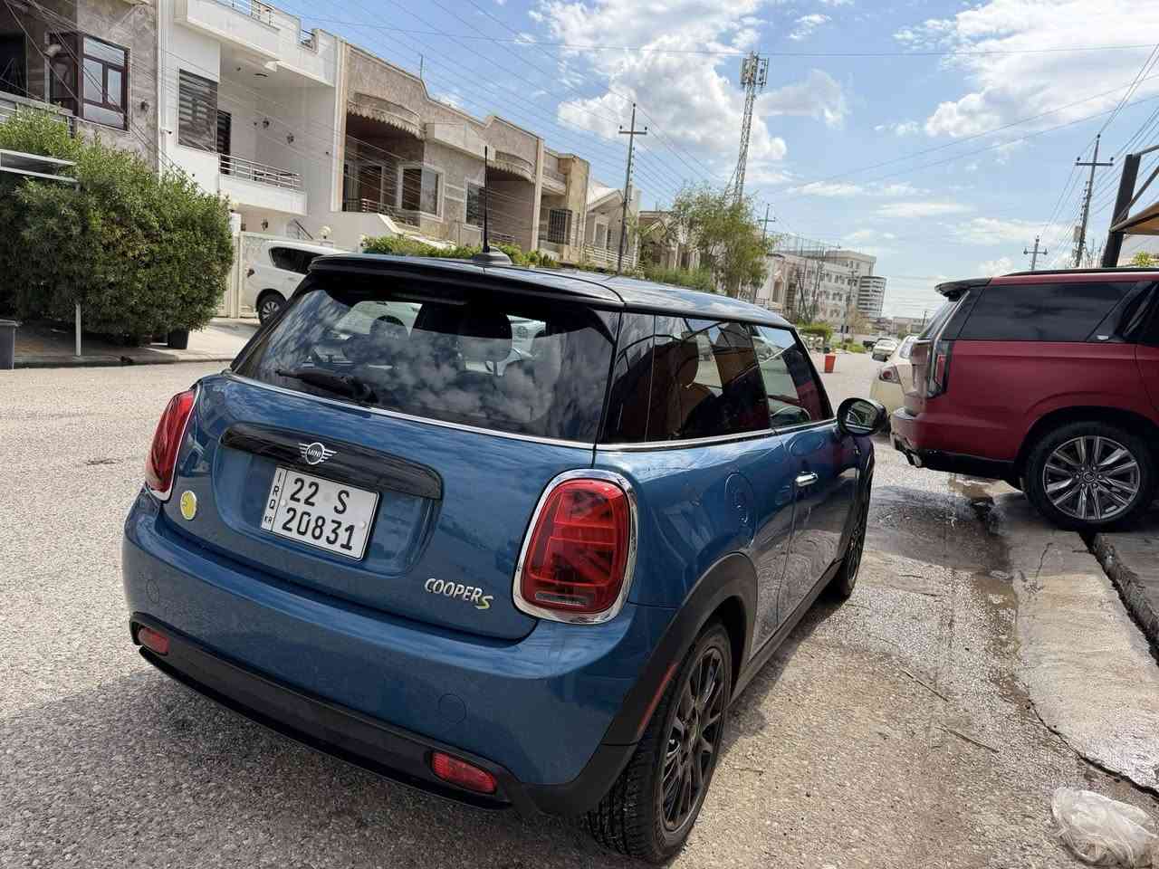 للبيع ميني كوبر كهربائية موديل S 2023
فول مواصفات —1/1  رقم أربيل ، ومكانهه اربيل تحويل مباشر سياره  
السياره نظيفه، شكلها يخبل وقيادتها ممتعه 
بشحنه وحده تمشي من 185 إلى 220 كيلو تقريباً  حسب وضعيه القيادة 
الضرر چاملغ و باب بدون داخل  بدون ارباک
السعر: 115 ورقه شویە مجال  🔥
تواصل واتس اب ***********
