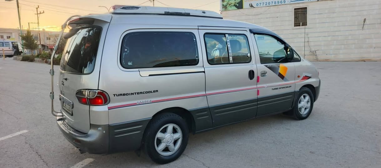 بعد الصلاه على النبي باص هونداي ستاريكس لمتد مركزي  موديل 2001 فحص 4  قصعه  ماتور 25BB  تيربو 60% بيان جمركي جديد تشيك هيئه اماميم وخلفيه بلكامل مشيه ولا طقه  مرخصه ل 30//6  كراسي جلد تابلوفرمايك الاصلي سنتر لوك قفل مركزي على سرعه 40 جنط الاصلي اكسسوارات كامله سعر🚀  3300 🚀 قابل للتفاوض تلفون (((. 0775439550.  )).
الباص ليره ما بده اياها  صلاه النبي بوضع الحره


**إذا كنت صاحب هذا الإعلان وتريد حذفه لأي سبب، رجاءا أرسل رسالة إلى الدعم الفني**