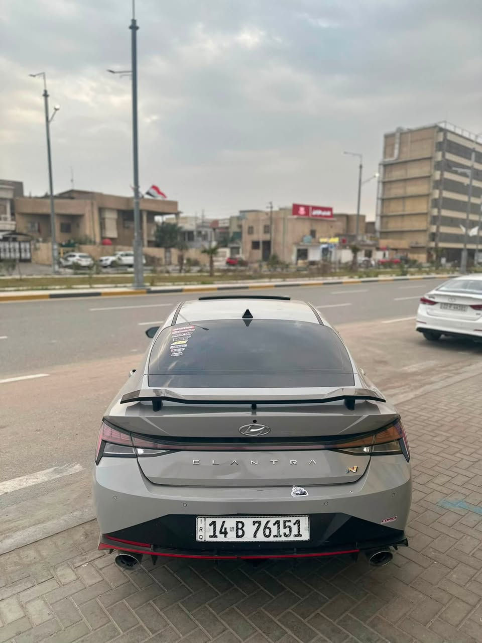 بسم الله الرحمن الرحيم
Hyundai Elentra N 2023

ماشيه 55الف ميل  🇮🇶

❌المحرك :2000تيربو  ☠️❌

للبيع  

المواصفات:❤️‍🔥N 

_لون مميز أسمنتي 

_كير اوتماتيك 8 نمر دبل كلچ DCT 

_كشن حضن 

_كشن علامة N

_كشنات كنتاره وجلد N

_سلايد روف 

_اناره داخليه 👌🏻٢٤ لون

_تحكم ستيرن نورمال وسبورت

_تحكم دبلات نورمال وسبورت

_ابواب بصمة

_بصمة تشغيل 

_شحن وايرلس

_شاشة متصله 

_كاميرا

_نظام صوت _𝐁𝐎𝐒𝐒

_اشارة ترحيب

_اشارة مرايا

_اوتو ستوب

_نقطة عمياء

_تحديد سرعة

_تحديد مسار

_رادار امامي 

_رادار جانبي 

_رادار خلفي 

_حساسات جانبي 

_حساسات خلفي

_نظام _ 𝐍𝐎𝐑𝐌𝐀𝐋

_نظام _ 𝐒𝐏𝐎𝐑𝐓

_نظام _ N🚀

_نظام _NGS☠️🩶

_كشنات هيتر

_ستيرن هيتر

_صندوق ذكي

_لايتات ليد 4 عدسات زينون

_بگلايت ليد

الحادث سخيف جداً الصوره حادث موجود بالمنشور راح تشوف شكد سخيف 

مكان السياره بصرة  
  

 السياره رقم بصرة 

السعر 165 وبيها مجال

للاستفسار : ***********
