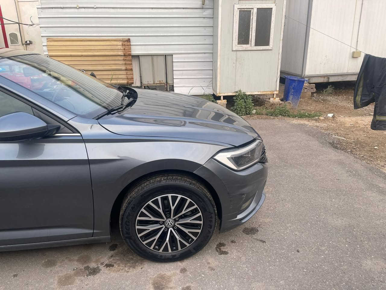 كولف جيته 2021سبورت
رقم بغداد. معوقين بسمي سنتين وصير حرة 
مكينة 1500 تيربيو ماشية 62الف
ضربها جامغ وبنيد  
سيارة جاهزة مال جناي 
تايرات جديدة صدر جديد 
سعر 137سعر مال بيع وماكو هيجي سعر 
مكاني زعفرانيه
للتواص
مواصفات 
• مكينة 1500تيربو
• كير اوتوماتيك 
• شاشة كبيرة
•فتحه سلايد
• كاميرا خلفية 3 انظمة
• كرسي سايق  كهرباء  لون اسود  
• رادار امامي
• مانع تصادم
• محدد مسار 
• تصحيح مسار
• شفتات بالستيرن
• مثبت سرعة
• مانع انزلاق
• دخول ذكي 
• إنارة ترحيبية
• هندبريك كهرباء
• عداد ديجيتال
•لايت عدسات زينون
• نظام اوتو لايت Auto
• لايت العالي زنون 
اوتو هولد للبريك
• حساسات مطر
• أوامر صوتية
• 4 أنظمة قيادة (eco,individual , sport,normal )
• ⁠السعر 137
• ⁠مكان بغداد زعفرانية
• بيع او مراوس 
• ⁠***********
