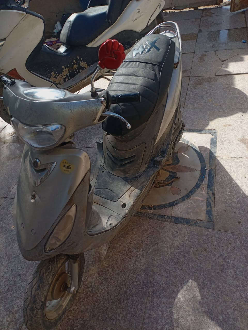 ماكس للبيع مكينة خير من الله بس مفتوحة  المكان ديوانية  السعر 250  رقم الموبايل ***********
