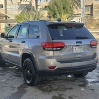 عندي جيب 2018 للبيع رقم بغداد باسمي تحويل ثاني يوم  سياره لتمدد فول مو...