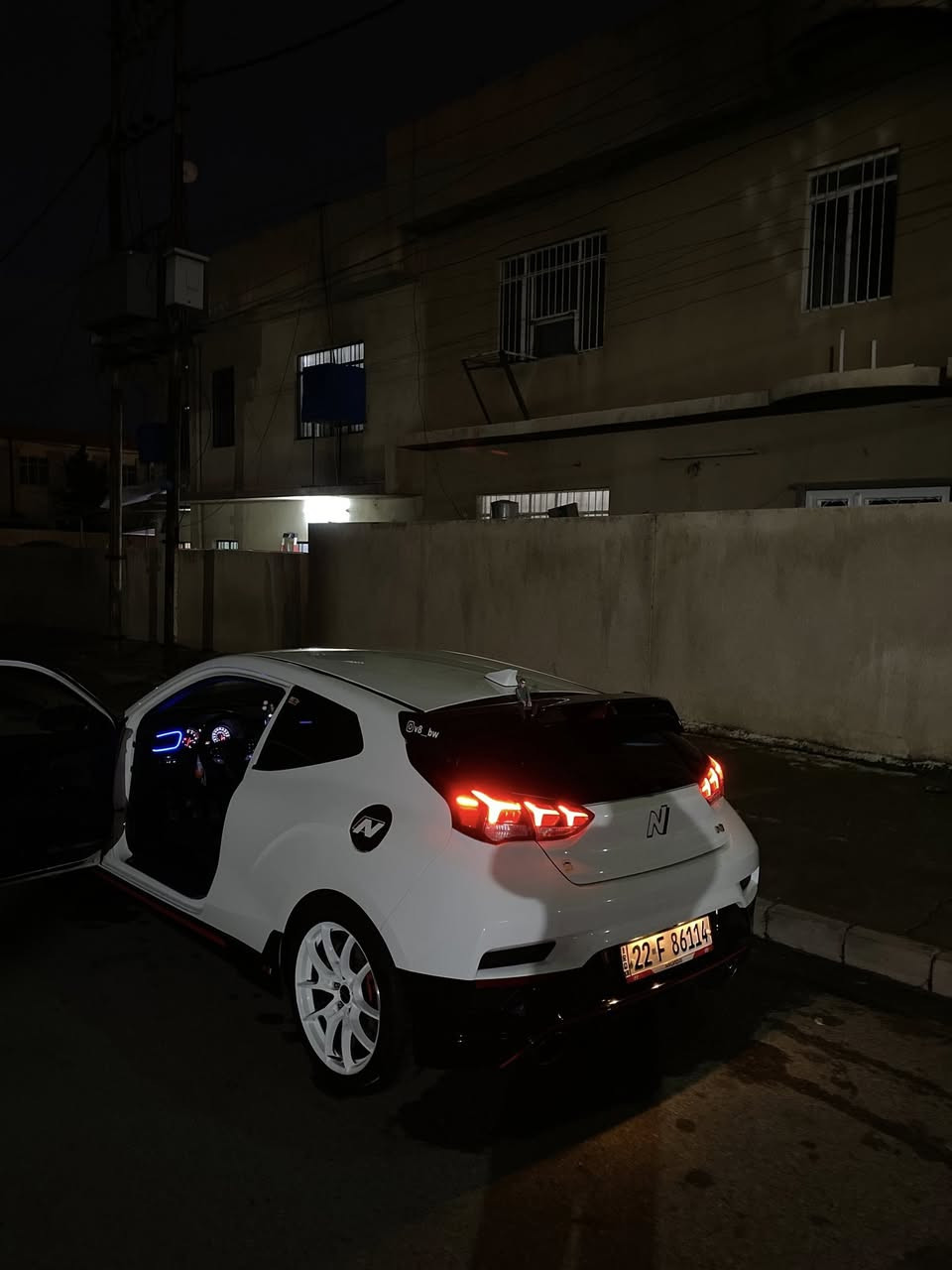 فولستر N
2022عليه عطاس وشوته 
كير عادي 
كير ومحرك شرط
طخم
 جديد 
تايرات وياله جدد
ماشيه 40
ضرره ربع البوند وجاملغ وباب كلير
السعر  خاص
المكان موصل 
***********
