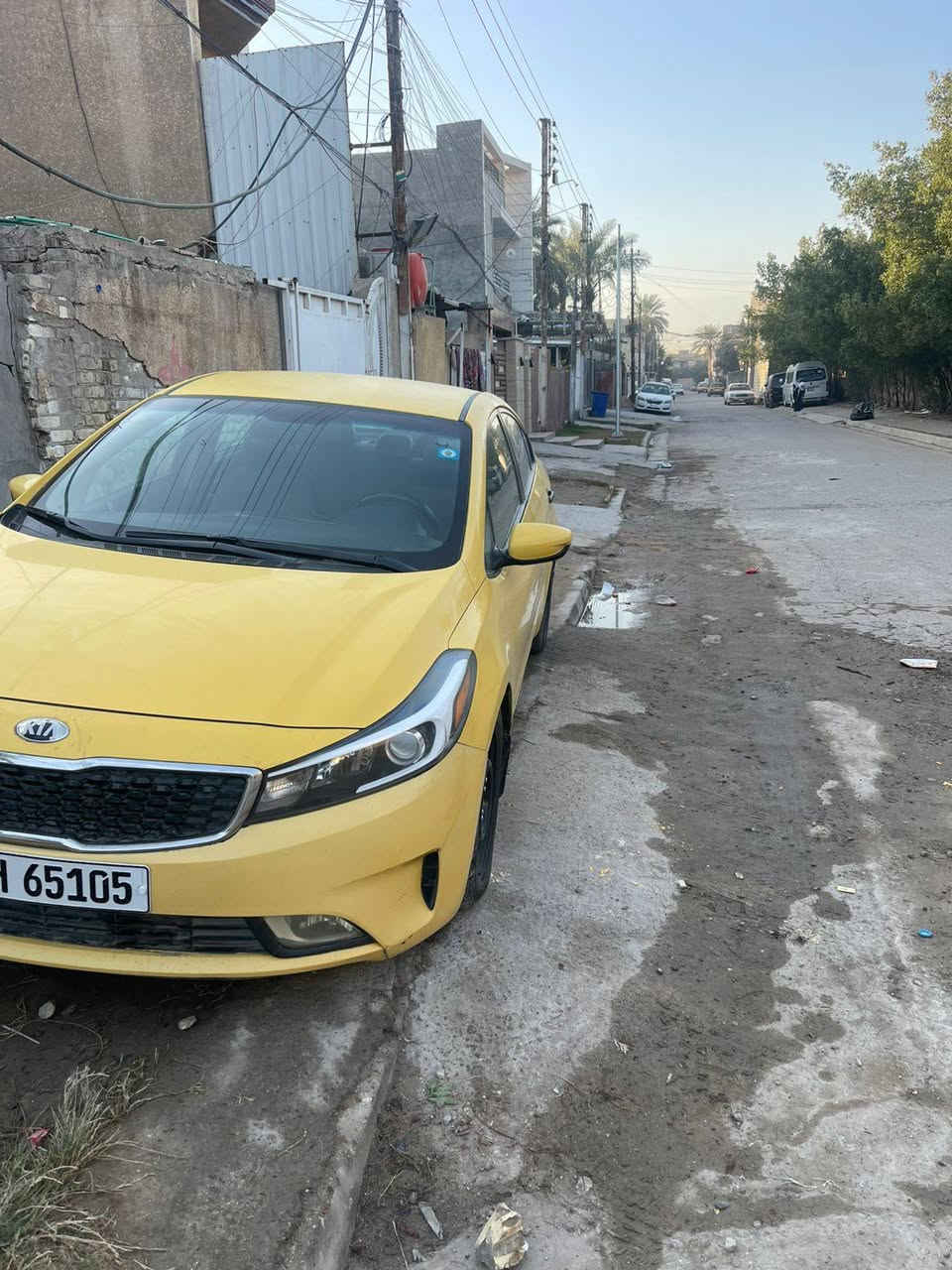 سلام عليكم فورتي وارد مريكي 2017السعر 117
حادث جاملغ خلفي بدون يرباك رقم ***********
