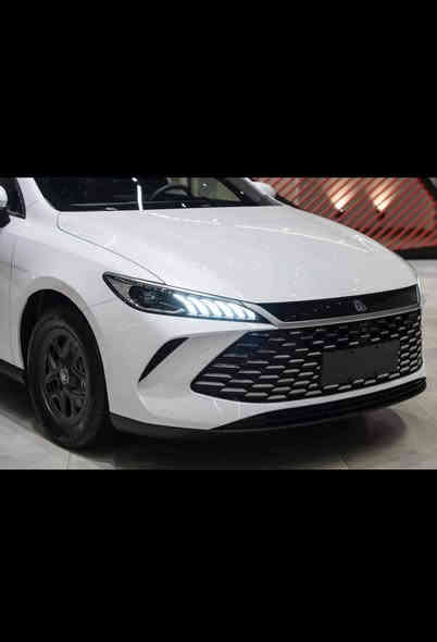 2025للبيع byd qp2100km
السعر ١٢٤٠٠$ ارخص سعر 
فوول داخل ابيض 

عنوانها دهوك 
***********
*********** دهوك
