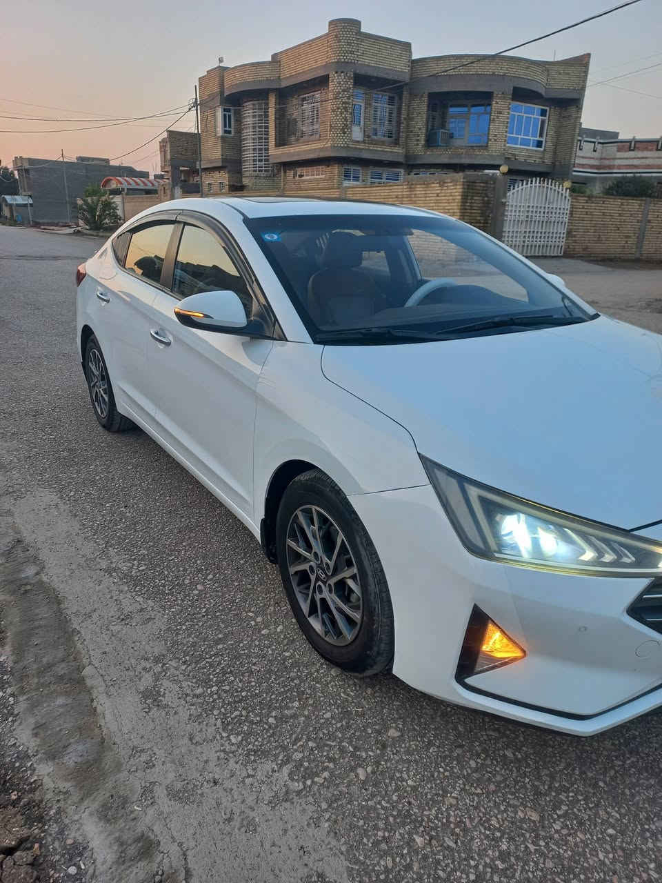 السلام عليكم اخوان عندي النترة رقم بغداد انكليزي بسمي ماشيه ١٢٩ موديل ٢٠١٩ فول مواصفات مكفوله من الصبغ والتبديل مكان السياره بابل قرب سيطرة الاثار السعر ١٦٧ وبيه مجال قليل ترهم مراوس ***********
