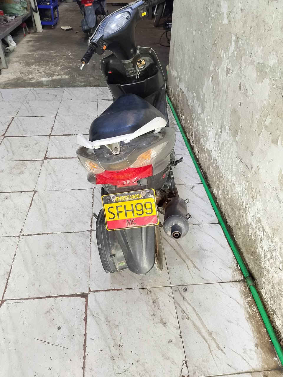 سلام عليكم ادرس ماليزي نكره سلف كلشي شغال بيه لبيع سعر 210  وبيه مجال حك جيه مكاني كفاءات***********
