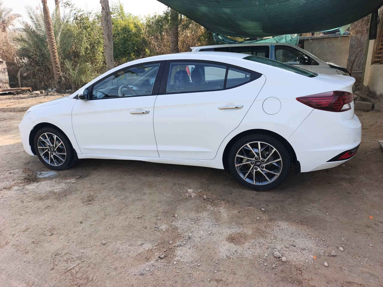 السلام عليكم النتره خليجي موديل 19سياره جديده مكفوله كفاله عامه عده طخه زغيره بدوسه فول مواصفات 1ع 1 فتحه سقف  بصمه تشغيل اشاير بلمري مري شفط يدات نيكل شاشه كبيره ابلاديه كامره دواره حساس امامي خلفي مانع انزلاق سياقه ذاتيه جنطه بصمه داخل صاج ارضيه مغلفه جلد بالكامل اوبعد بيه اهواي مواصفات ماشيه 150 مكينه 2000دوش جديده مامفتوحه كير كفاله تبريد ثلج حداديه جديده تدفاء  رقم كربلاء سنويه اوهزه جديده تحويل مباشر سياره جاهزه السعر 163وبيه مجال مكان السياره كربلاء طوريج اليريد يتصل وبيه خيرويدلل الرقم ***********5
***********
بيع اومراوس
