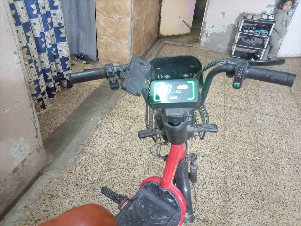 ماتور شحن للبيع شغال كامل بطاريات جدد واذا اكو مراوس ويا ماطور بوتين ولبيع السعر 300/***********/ والتواصل الرقم
