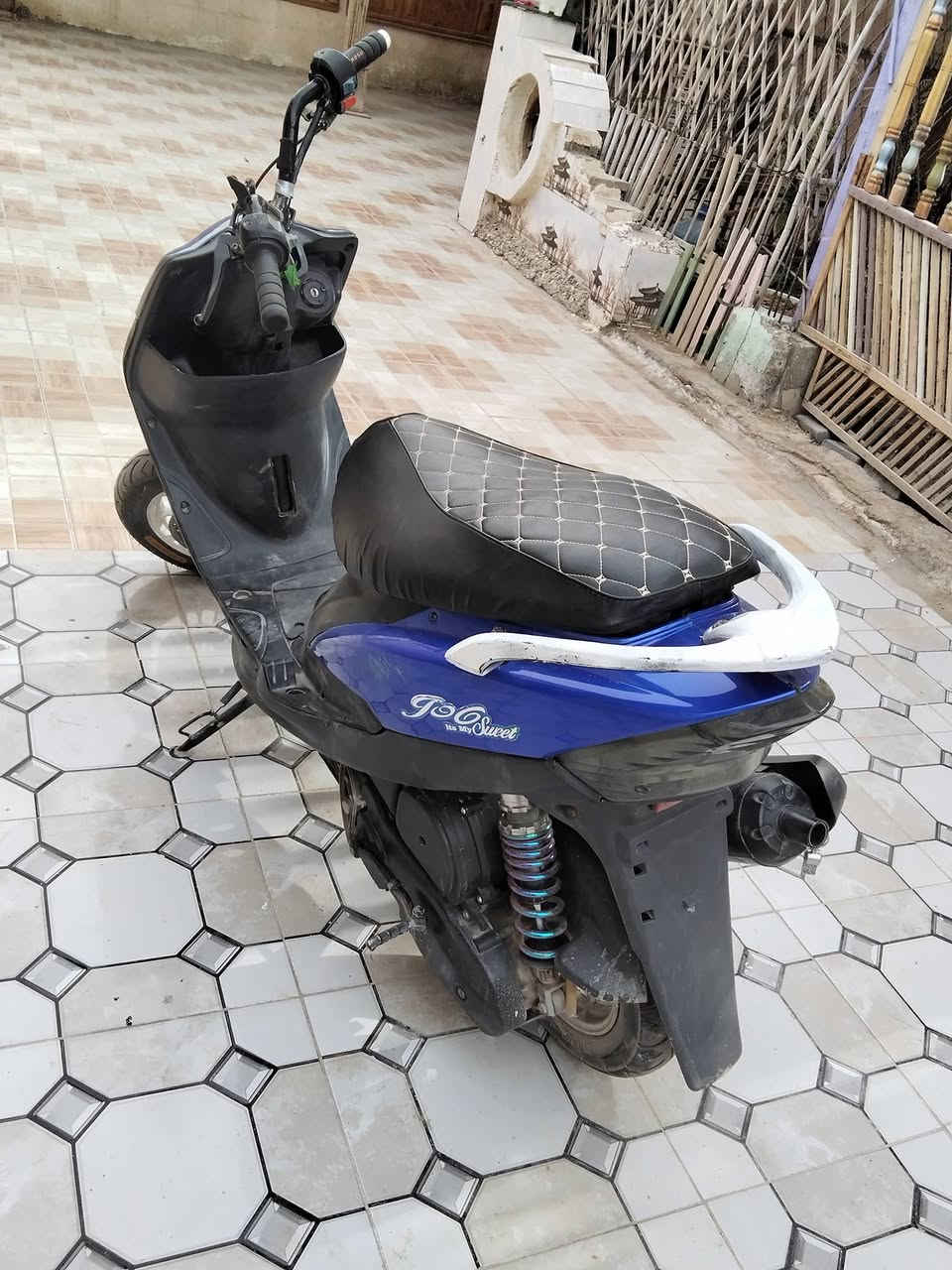 ماكس عدله للبيع دراجه شلعه تخبل نضيفه سعر 350 وبيها مجال مكان ديوانية قضاء الحمزة الشرقي


**إذا كنت صاحب هذا الإعلان وتريد حذفه لأي سبب، رجاءا أرسل رسالة إلى الدعم الفني**