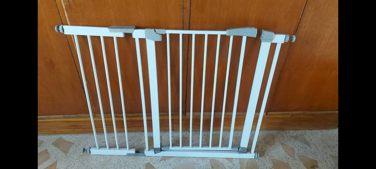 الحجلة اصلية ثقيل ب ٢٣ الف
باب الدرايج حديد ثقيل ب  ٢٢ الف
المسند الاسفنجي استخدام جدا قليل ب ١١ الف

حوض سمك ٦٠ سم ×' ٤٥ سم '× ٣٥ سم
جامته الامامية بلاستك مقوى ضد الكسر اصلي
بس ينرادلة جامة خلفية تتبدل ب ٥ الاف سعره ب ١٨ الف
موصل _ حي الميثاق


**إذا كنت صاحب هذا الإعلان وتريد حذفه لأي سبب، رجاءا أرسل رسالة إلى الدعم الفني**