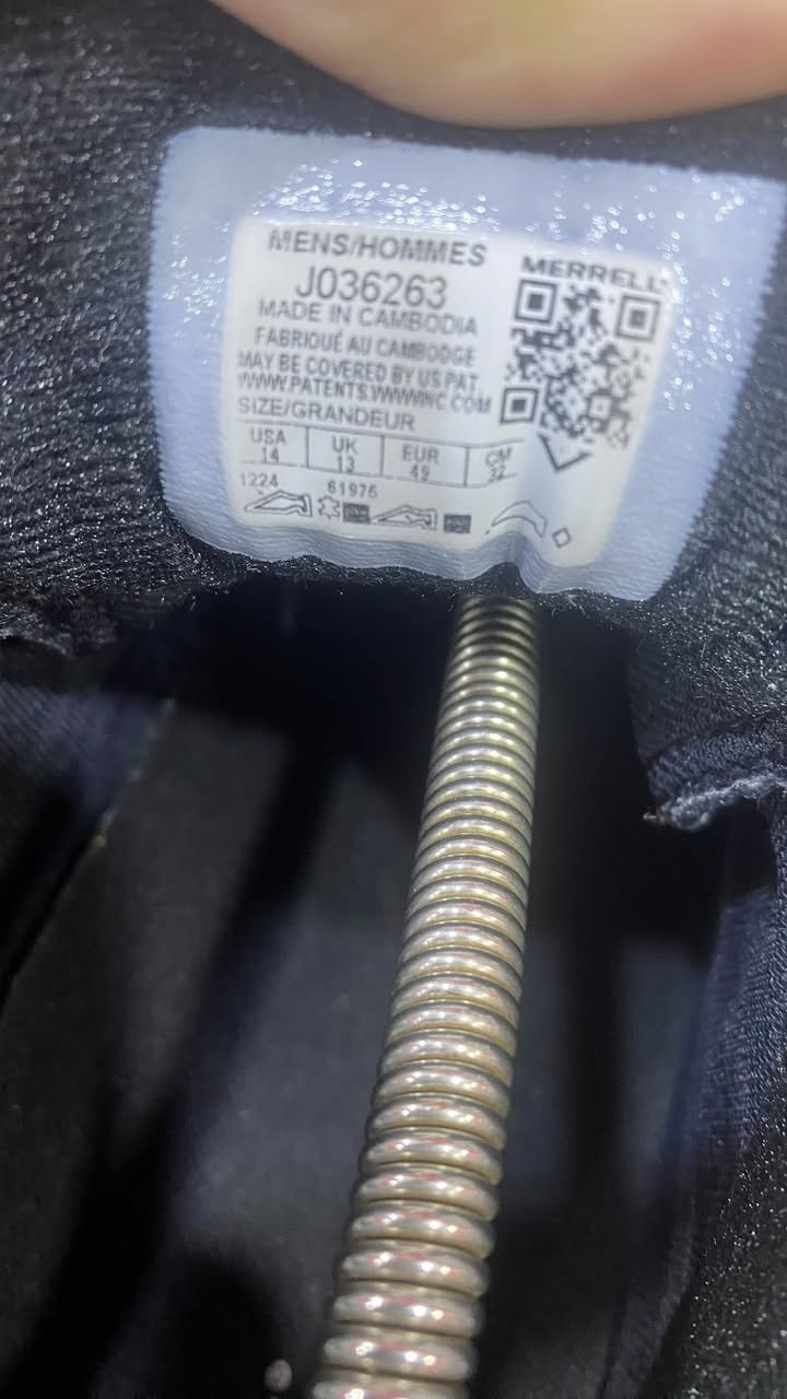 ماركة میرەل وكالة اصلي
قياس :٤٩
طول القدم :٣٢سم
للحجز دذلي خاص لو واتساب 
٧٧٠٨٢٨٤٢٤٢
