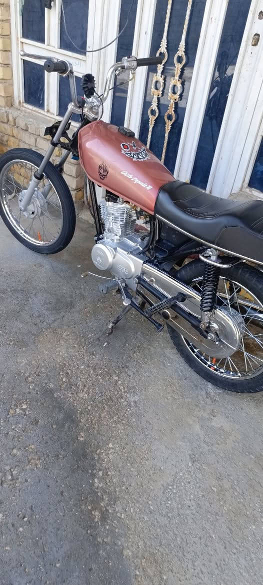 السلام عليكم للبيع شاصي 20 و تعمير 24


**إذا كنت صاحب هذا الإعلان وتريد حذفه لأي سبب، رجاءا أرسل رسالة إلى الدعم الفني**