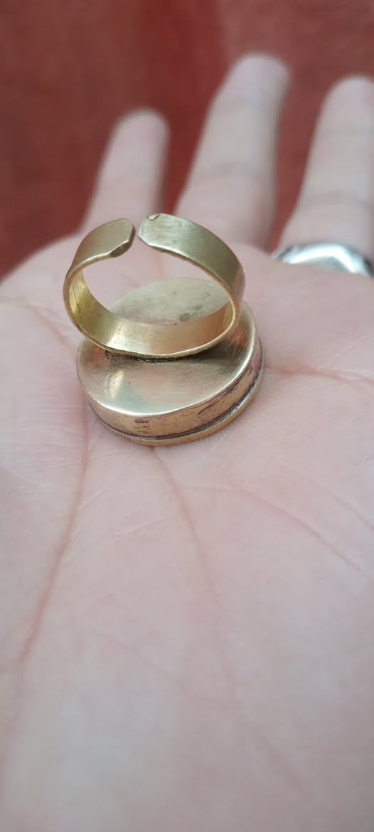 السلام عليكم
« قــــــد تـعاهدنا على السير معــــــاً » 
لـبيع ( 10 الـف) بدون عمله رجاءً 
قياس سايز مفتوح يلبس( 13_14_15_16_17_18_19_20)
محبس نحاس شغل يدوي مينه  تحفه #نسائي
بدون إحراج توصيل ماكو  ( بدون حجز رجاء اخوي )
مكاني  بغداد مدينه الصدر


**إذا كنت صاحب هذا الإعلان وتريد حذفه لأي سبب، رجاءا أرسل رسالة إلى الدعم الفني**