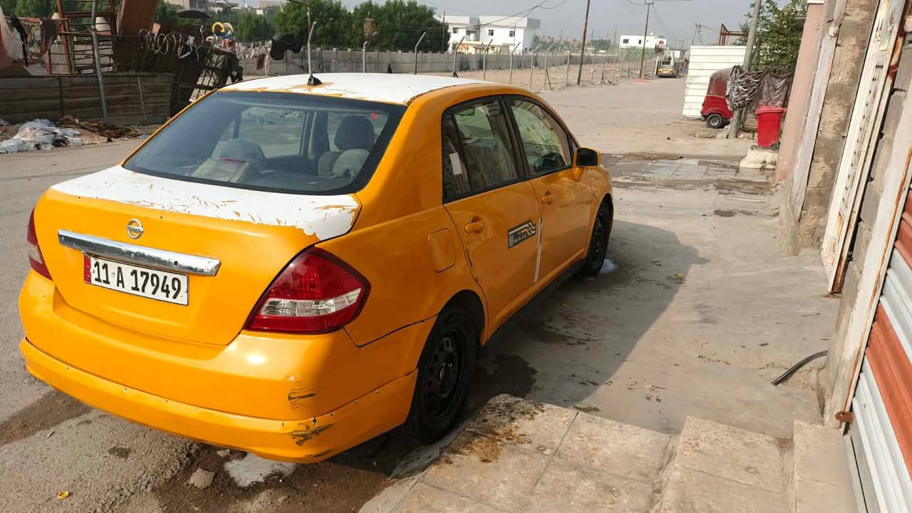 نيسان فيرسه موديل 10 البيع كير مكينه خير من الله بيه 3قطع صبغ حداديه جديد ماميه وخلفيه تبريد يشتغل سياره خير من الله مكان مدينه الصدر الدسيم سعر 62بيه مجال حك جيه ***********
