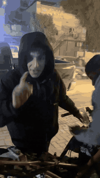 دراجه باندا 400 للبيع دراجه جانت. تشتغل بس تركتها وكامت تتأخر بل تشغيل ابيع على وضعها كوم حديد دراجه بيها غراض تزويد وغراض كاوسكي مبرمجه طلقات من الخارج وجان بيها اوراق مال دخول بس ضاعن
 قيم واخذ سبب البيع طالب سادس وما متفرغلها
عنواني بغداد الدوره 
***********
