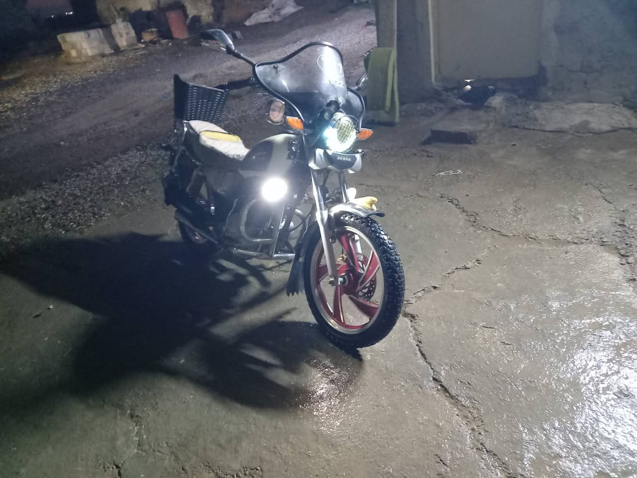 موطور جني للبيع للتواصل الاتصال على الرقم ***********
