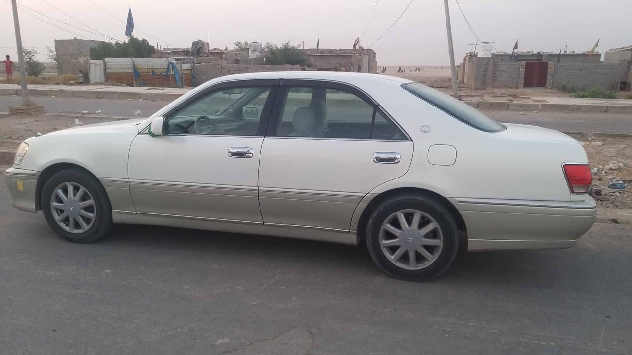 ملكة للبيع السيارة بأسمي رقم سليمانية
السيارة مكفولة من الكص والعيب الشرعي كرستال اصل اربع كشنات كهرباء اربع دكم تبريد ثلج مع تدفئة اشاير مري كهرباء تخم تاير جديد باتري جديد كروز مثبت سرعة بعد بيها مواصفات مستعجل عالبيع للاستفسار ***********
