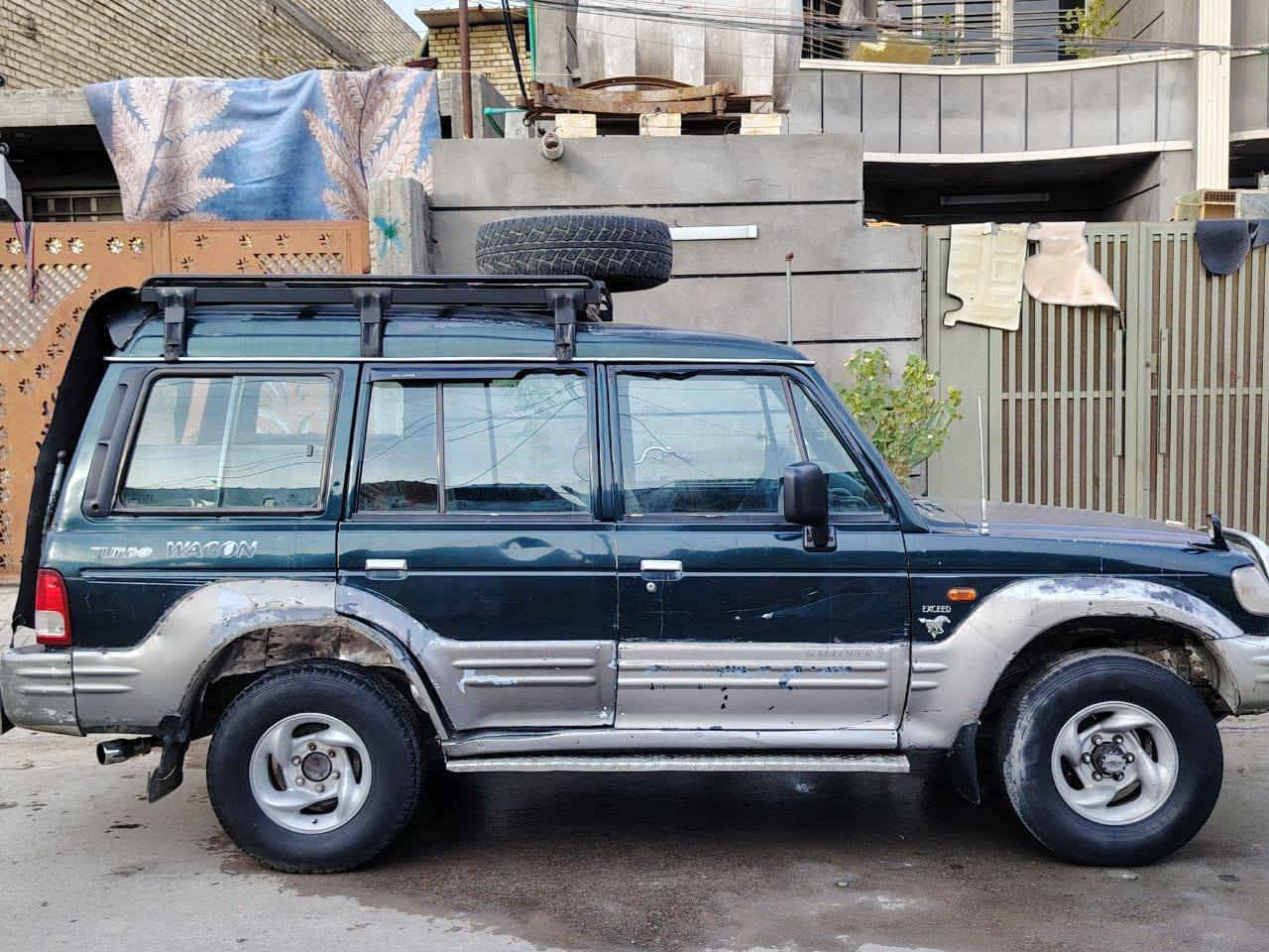 السلام عليكم كالوبر  موديل 2000 بغداد بسمي مشروع وطني  مكينه وكير ففتي شادهن عله ايدي حاويه قبل سنه لسياره تخم تاير حداديه نص عمر لسعر 62 وبيه مجال ***********
