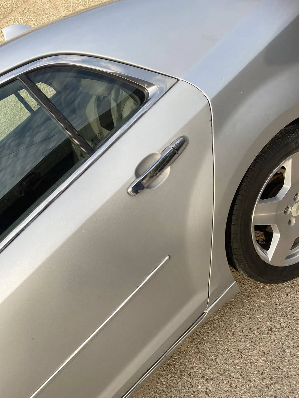 سلام عليكم بدون زحمه اقره المنشور قبل لا تتصل….
للبيع ماليبو موديل ٢٠١٢ خليجي رقم سليمانيه باسمي سنويتها مو ساقطه بدون حادث بيها فقط ربع الباب الخلفي مصبوغ بسبب شخوط مو حادث وبيها بالداير مال الجاملغ الخلفي بارد باقي السياره بدون حادث او صبغ كير مكينه جدد شادهن كهربائيات وضع شركة بدون اي جطل تخم تاير نص عمر نقصها صدر امامي خلفي رايدها ب٨٤ ورقه وبيها مجال بسيط

للتواصل *********** /متوفر واتساب ….

مكان السياره بغداد حي الجهاد👍
