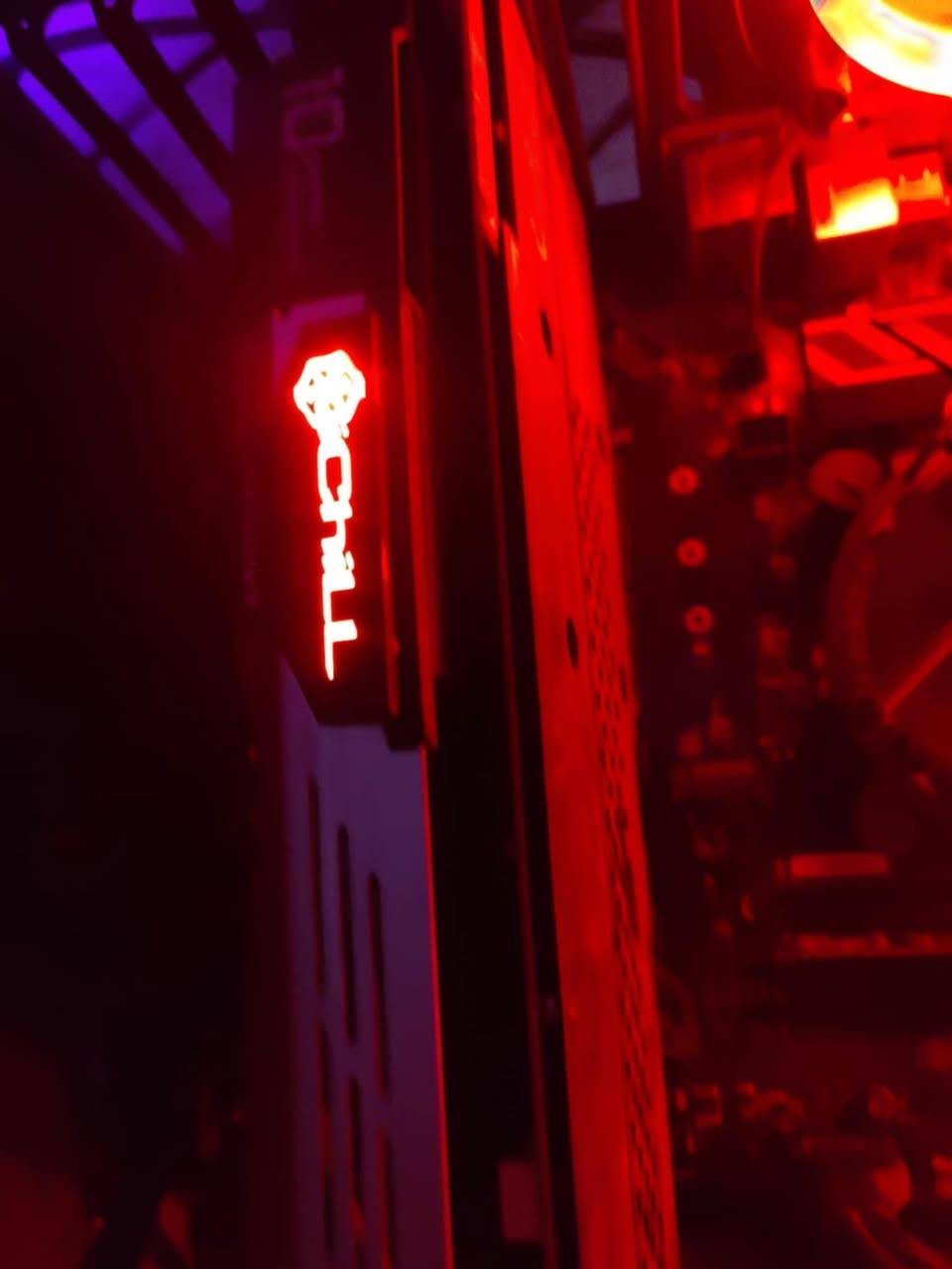 السلام عليكم كيس  للبيع 
المواصفات التقنية
المعالج Intel Core i5 :(CPU الجيل الثامن .(i5-8400)
كرت الشاشة (Nvidia GeForce GTX :(GPU
1060 نسخة iChill
الرامات (RA) 4 جيجابايت قابلة للتطوير 
مزود الطاقة (PSU): 500 واط
السعر 350 الف
♥️🤍


**إذا كنت صاحب هذا الإعلان وتريد حذفه لأي سبب، رجاءا أرسل رسالة إلى الدعم الفني**