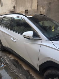توسان ٢٣ماشيه ٤٩سياره جديده وادامريكي حادثه بنيد طايرومصلح عل بارد فقط...