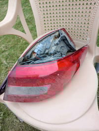 بك لايتات سوناتا للبيع الجهة اليمنة بيها فطر واليسره مابيها شي سعرهن ث...