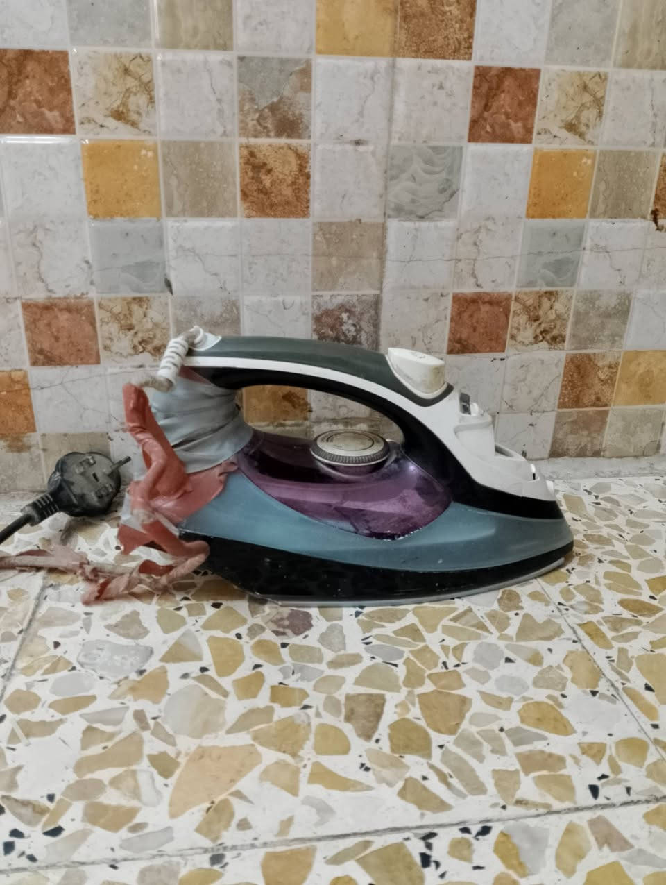 غراض بيت مستعملة يشتغلن للبيع سعرهن كلهن ب20


**إذا كنت صاحب هذا الإعلان وتريد حذفه لأي سبب، رجاءا أرسل رسالة إلى الدعم الفني**