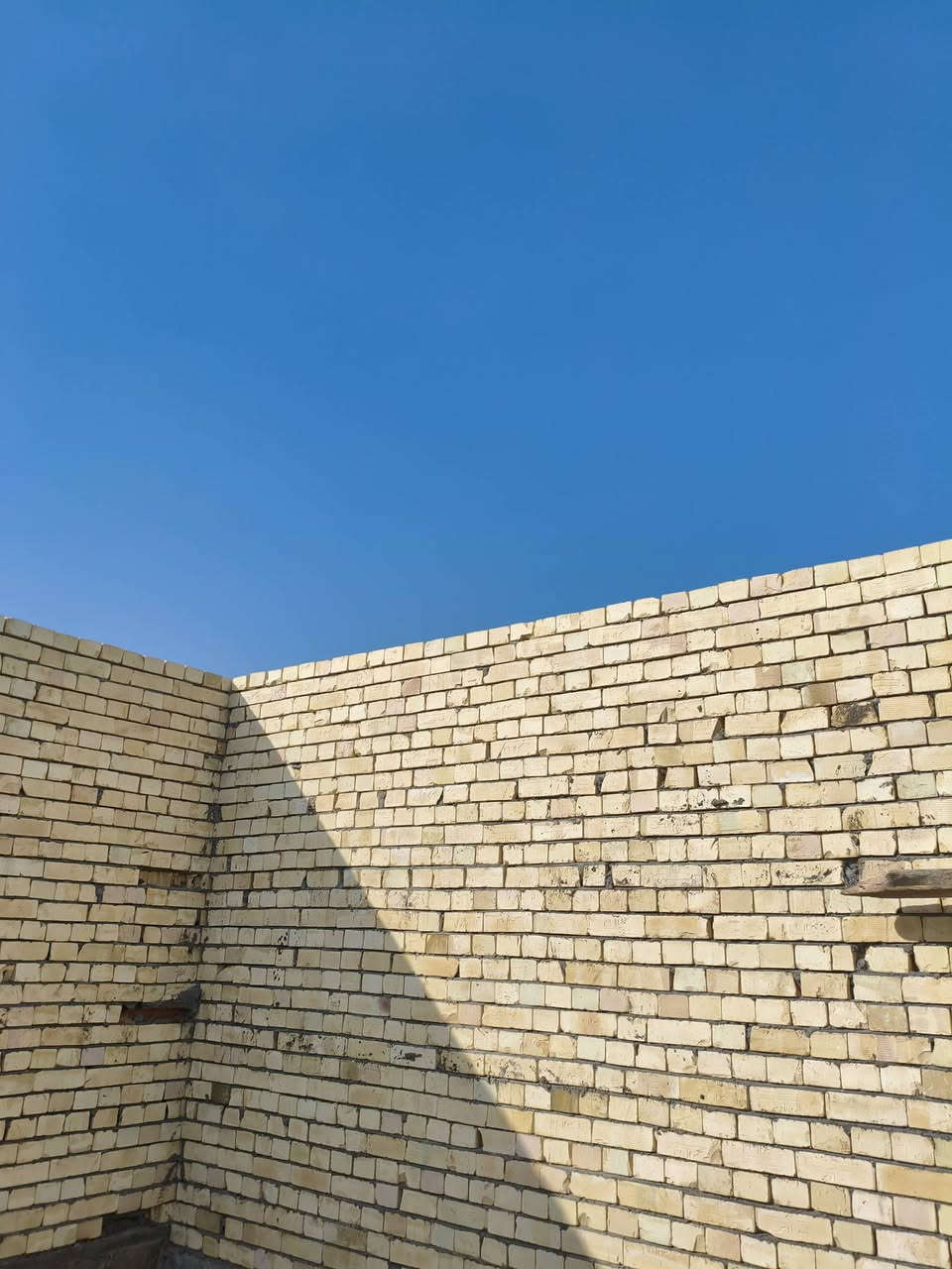 سلام عليكم خلفات بناء شغل درجة اولى التزام بل موعيد وزن مظبوط وسعار مناسبه جدا وشرط  ***********
