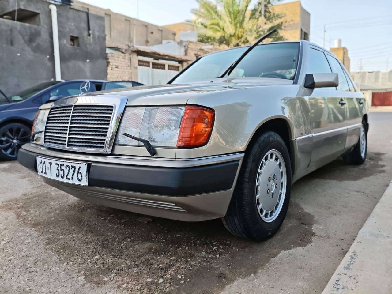 السلام عليكم
مارسيدس دب للبيع 
مكينه و كير 2.5 كفاله 
تبريد شغال 
السياره جاهز ما ناقصها شي 
رقم بغداد انكليزي تحويل ثاني يوم 
السعر 72 و بيها مجال 
لتواصل ***********
العنوان الناصرية المركز
