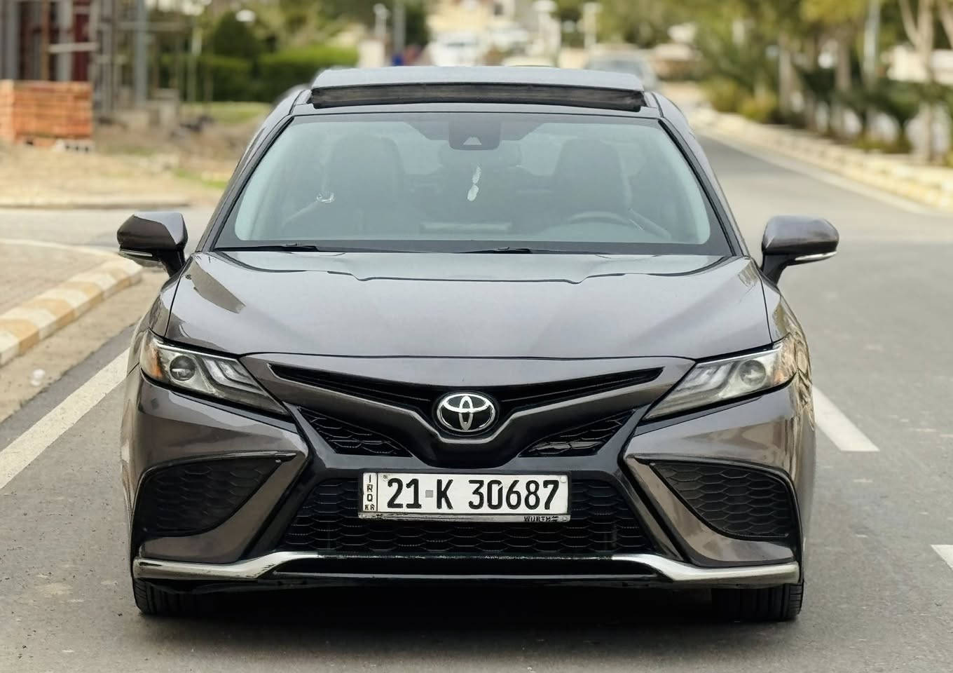 السلام عليكم 
كامري 2021 XSE 1/1
بجم كبس
بدون ايرباك
ماشيه 51 
4 سلندر 
بانوراما
 داخل اسود بلادي 
شاشه جبيره
شحن واير ليس
كامرات 
فول بصمات كامله 
تشغيل عن بعد 
هندبريك بصمه 
اوتو هولد 
رادار امامي جانبي وخلفي 
كشنات هيتر 
تبريد لمس 
لايتات وبكلايت ليد 
ويل 19 بلادي 
وتخم تاير جديد مشدود
حادثها /قبغ صندوق فقط 
شواصي لغود كفاله
سونار او رقم شاصي مرفق مع الصور
 الموقع خانقين ديالى
سعر 215 بي مجال
استفسار ***********
